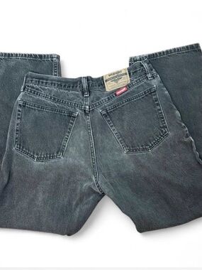 Wrangler Men's Faded Black Relaxed Jeans